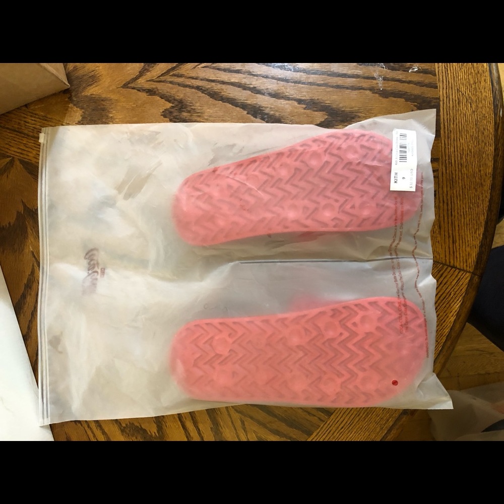 Kith Coca Cola Red Slides Size 9 - Picture 4 of 5